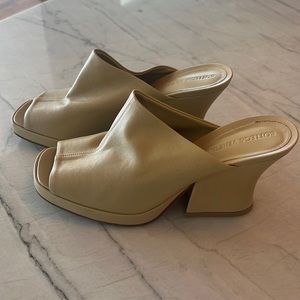 Bottega Veneta Mules Size 40/10